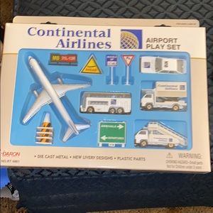 Continental Airline Dies Cast Toy Sept NEW
